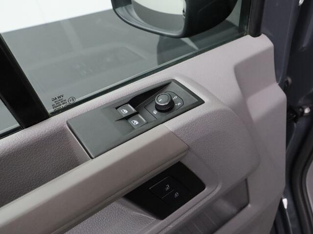 Volkswagen CRAFTER 2.0TDI 140PK L3H2 Highline | Navigatie | Camera | Betimmering | Cruise