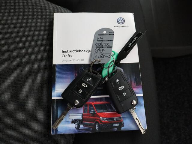 Volkswagen CRAFTER 2.0TDI 140PK L3H2 Highline | Navigatie | Camera | Betimmering | Cruise