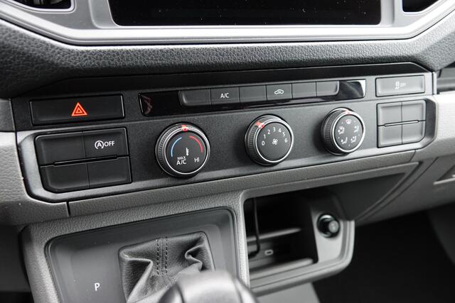 Volkswagen CRAFTER L3H2 2.0Tdi 177Pk Aut. | Dubbele Cabine | Trekhaak | Sidebars | 18''