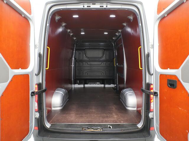Volkswagen CRAFTER 30 2.0 TDI 177pk DSG L3H2 Navigatie Camera Bijrijdersbank Voorruitverwarming
