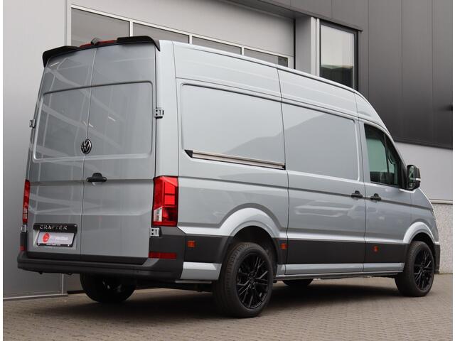 Volkswagen CRAFTER 35 2.0 TDI L3H3 Highline Navigatie/ Carplay | LED-Verlichting | Facelift!
