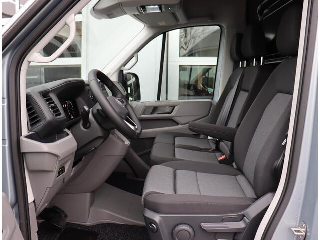 Volkswagen CRAFTER 35 2.0 TDI L3H3 Highline Navigatie/ Carplay | LED-Verlichting | Facelift!