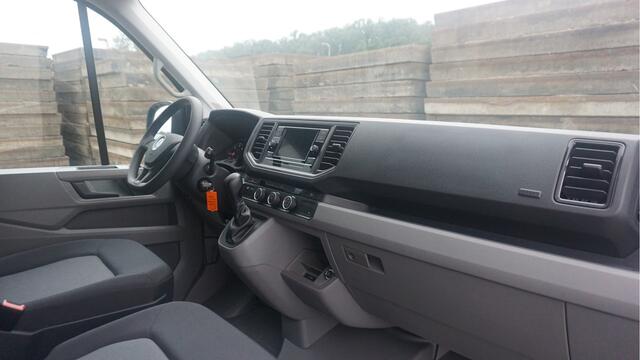 Volkswagen CRAFTER 30 2.0 TDI L3H2 Trendline 30 2.0 TDI L3H2 Trendline 140 pk Automaat, Airco, App Connect, Achteruitrijcamera