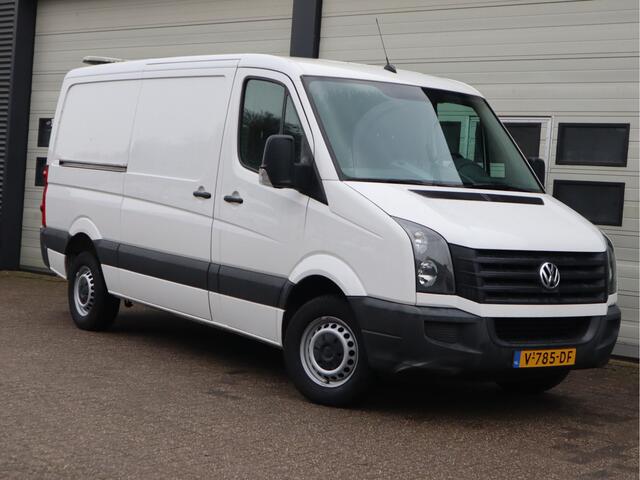 Volkswagen CRAFTER 35 2.0 TDI 141pk Euro 6 L2H1 Lang - 3,5t kg Trekhaak - Cruise