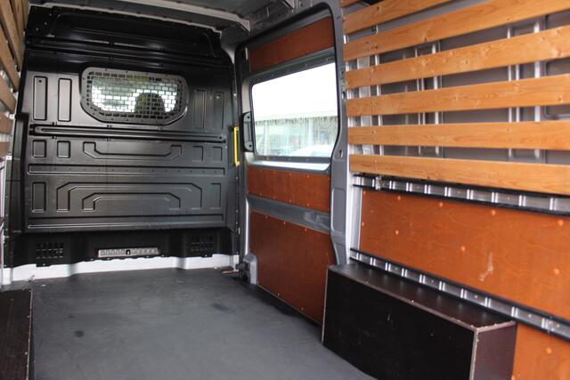 Volkswagen CRAFTER 35 2.0 TDI L3H3 140pk Automaat Highline Navi