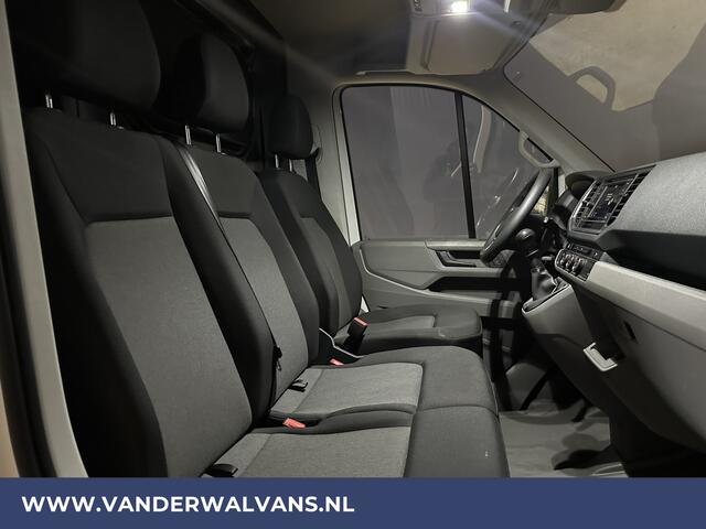 Volkswagen CRAFTER 2.0 TDI 141pk L3H2 L2H2 Euro6 Airco | Camera | Apple Carplay | Android Auto | 3000kg Trekhaak Bijrijdersbank