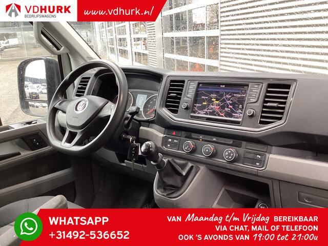 Volkswagen CRAFTER 2.0 TDI 140 pk L3H3 Inrichting/ CarPlay/ Navi/ Cruise/ Airco/ PDC/ Trekhaak