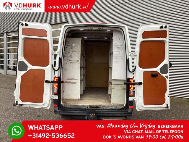 Volkswagen CRAFTER 2.0 TDI 140 pk L3H3 Inrichting/ CarPlay/ Navi/ Cruise/ Airco/ PDC/ Trekhaak