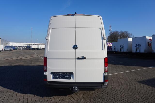 Volkswagen CRAFTER 30 2.0 TDI 140PK L3H3 Highline 30 2.0 TDI 140PK L3H3 Highline, Modeljaar 2025, App Connect, Trekhaak