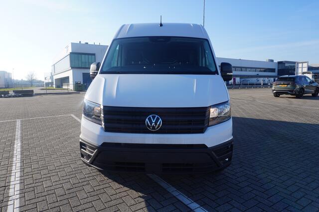 Volkswagen CRAFTER 35 2.0 TDI L4H3 Highline 35 2.0 TDI L4H3 Highline 140 pk Aut., Airco, Vierseizoensbanden, Navigatie, 260 gr achterdeuren
