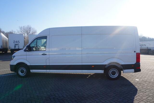 Volkswagen CRAFTER 35 2.0 TDI L4H3 Highline 35 2.0 TDI L4H3 Highline 140 pk Aut., Airco, Vierseizoensbanden, Navigatie, 260 gr achterdeuren