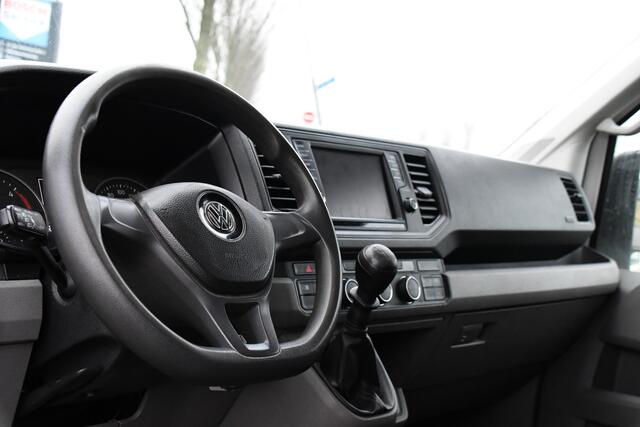 Volkswagen CRAFTER 35 2.0 TDI L3H3 Highline Camera, Cruise, Sensoren, Trekhaak, NAVI, Carplay, UNIEK!