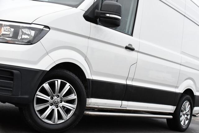 Volkswagen CRAFTER 35 2.0 TDI L3H3 Highline Camera, Cruise, Sensoren, Trekhaak, NAVI, Carplay, UNIEK!