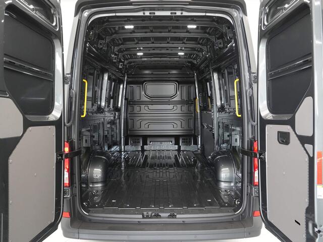 Volkswagen CRAFTER 2.0 TDI 130kW 177PK GVW 3.5T L3H3 WB 3640mm Exclusive Hero Edition BPM vrij!