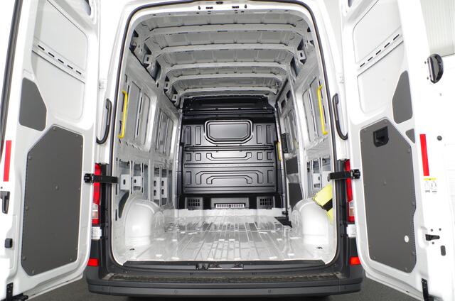Volkswagen CRAFTER 35 2.0 TDI L3H3 > Nieuw model / Direct leverbaar! Camera/Cruise/Apple carplay... | 6487 | Lease ook mogelijk!