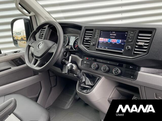 Volkswagen CRAFTER 35 2.0 3.180 L3H3 RWD 180pk Airco Camera Navi Trekhaak CarPlay Laadruimtebekleding 12V Opstapbumper Leder Bijrijdersbank