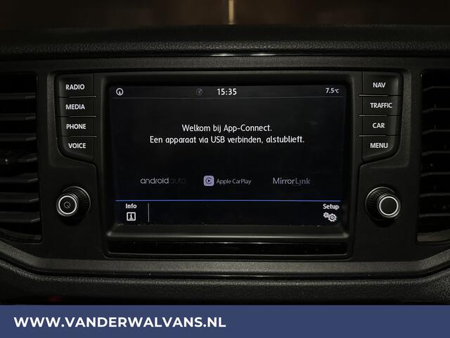 Volkswagen CRAFTER 2.0 TDI L3H2 L2H1 Euro6 Airco | Camera | Navigatie | Apple Carplay | Trekhaak Android Auto, Bijrijdersbank