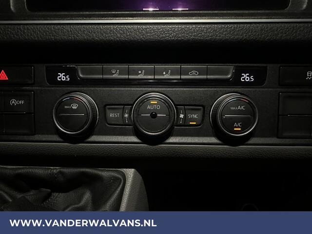 Volkswagen CRAFTER 2.0 TDI 141pk L3H2 L2H1 Euro6 Airco | 3000kg Trekhaak | Camera | Navigatie | Apple Carplay | Android Auto Cruisecontrol, Parkeersensoren, Dakdragers, Bijrijdersbank