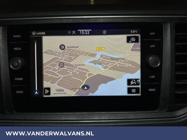 Volkswagen CRAFTER 2.0 TDI 141pk L3H2 L2H1 Euro6 Airco | 3000kg Trekhaak | Camera | Navigatie | Apple Carplay | Android Auto Cruisecontrol, Parkeersensoren, Dakdragers, Bijrijdersbank