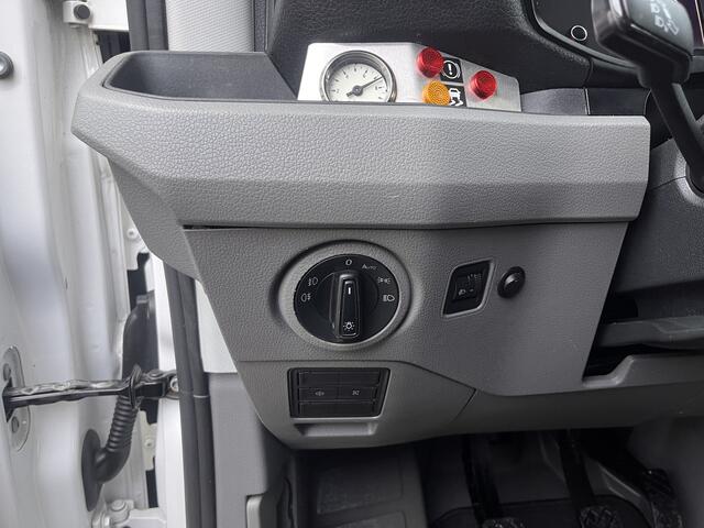 Volkswagen CRAFTER 50 2.0 TDI DC Be Clixstar Palfinger laadkraan Afstandsbediening Airco Cruise controle 3-Persoons Kastinrichting 3100kg laadvermogen kastinrichting Euro 6 Open laadbak Pick-up p-up Bakwagen 1e eigenaar