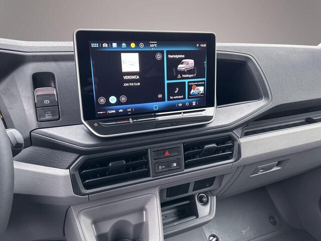 Volkswagen CRAFTER Bestelwagen 30 2.0 TDI 140pk automaat L3H3 Highline Parkeerhulp V+A I Airco I Cruise control I Vierseizoensbanden I App connect I