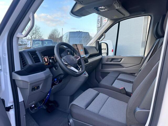 Volkswagen CRAFTER Bestelwagen 30 2.0 TDI 140pk automaat L3H3 Highline parkeerhulp V+A I Airco I Cruise control I Vierseizoensbanden I App connect I