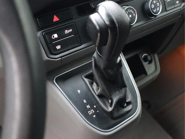 Volkswagen CRAFTER 2.0 TDI 177pk Automaat Euro 6 L3H3 L2H2 - LED - Trekhaak