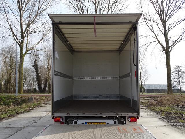 Volkswagen CRAFTER 2.0 TDI | 141 PK | Bakwagen | BPM Vrij |