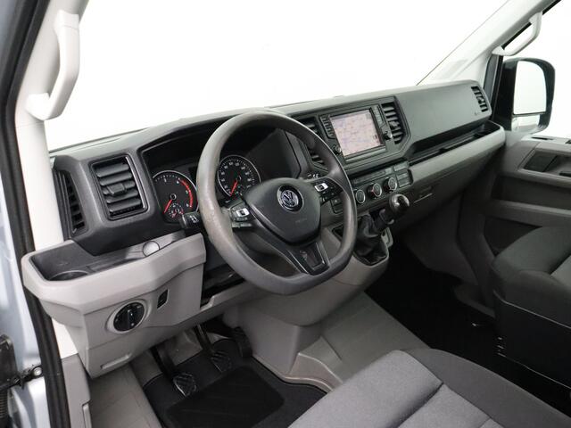 Volkswagen CRAFTER 2.0TDI 140PK L3H3 | Oprijplaat | Trekhaak 3000Kg | Navigatie | Camera | Airco