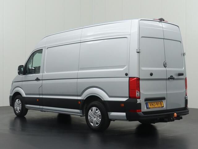 Volkswagen CRAFTER 2.0TDI 140PK L3H3 | Oprijplaat | Trekhaak 3000Kg | Navigatie | Camera | Airco