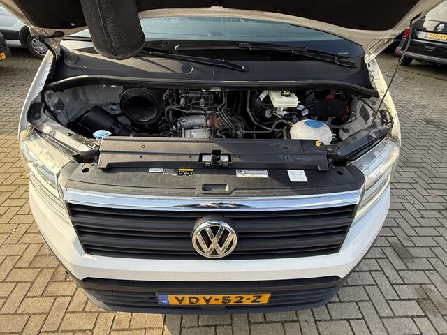 Volkswagen CRAFTER 30 2.0 177PK TDI Automaat **BPM VRIJ**L3H3 Highline EURO6 Achteruitrijcamera/trekhaak/cruise control