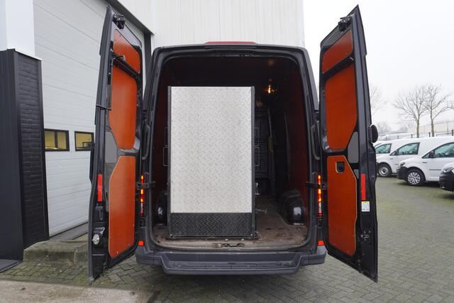 Volkswagen CRAFTER 2.0 TDI L3H3 EURO 6 - Airco - Cruise - ¤ 18.900,- Excl.