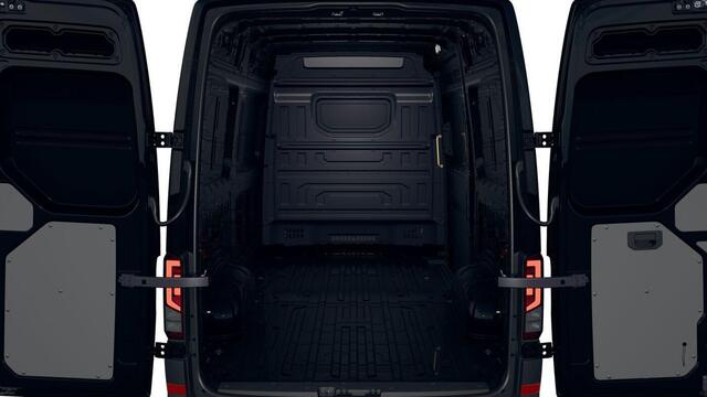 Volkswagen CRAFTER Bedrijfswagens Exclusive L3H3 2.0 TDI 130 kW 177 pk 8 versn. auto | BPM vrij | Diefstalalarm | Opstaptrede in bumper (breed) | Scheidingswand, met bekleding | Stoelverwarming voor bestuurder en bijrijdersstoel |