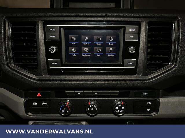 Volkswagen CRAFTER 2.0 TDI 141pk L3H3 L2H2 Euro6 Airco | Camera | Apple Carplay | Android Auto Parkeersensoren, Bijrijdersbank