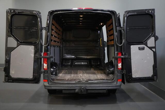 Volkswagen CRAFTER 35 2.0 TDI 140 pk DSG Aut. L3H2 BPM VRIJ! Navi/ Carplay/ PDC/ Cruise/ Trekhaak/ Airco