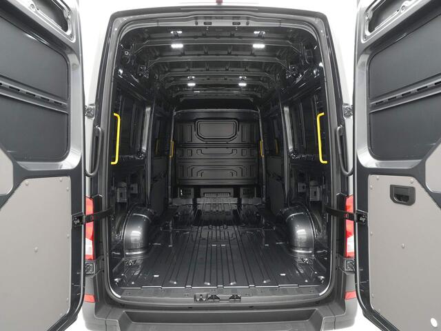 Volkswagen CRAFTER 2.0 TDI 103kW 140PK GVW 3.5T L3H3 Exclusive AUT BPM vrij!