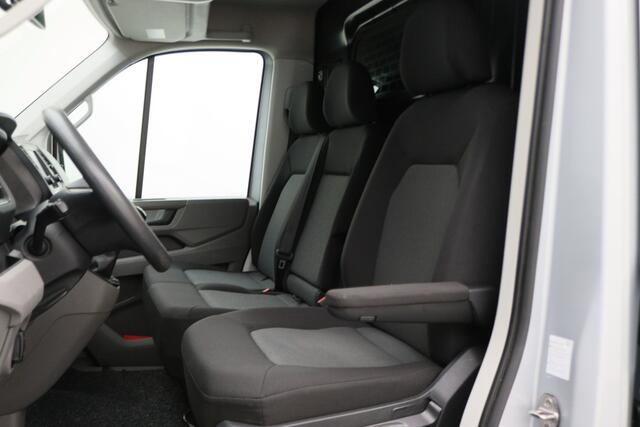 Volkswagen CRAFTER 30 2.0 TDI L3H2 2x Schuifdeur, Camera, Cruise, Airco, 3-Zits, Apple Carplay, Trekhaak, 18''
