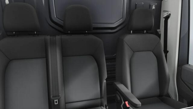 Volkswagen CRAFTER GP L3H2 2.0 TDI 140pk 3.5T Automaat Exclusive-Edition /Direct leverbaar /BPM-vrij