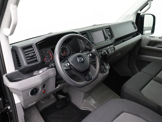 Volkswagen CRAFTER 2.0TDI 140PK DSG Automaat L3H3 | Laadklep | Laadlift | Navigatie | Camera | 3-Persoons | Airco | Cruise | Betimmering
