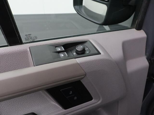 Volkswagen CRAFTER 2.0TDI 140PK L3H2 Highline | Navigatie | Camera | Airco | Betimmering