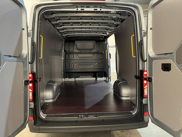 Volkswagen CRAFTER 2.0 TDI L3H2 140 PK Automaat / Euro 6 / Airco / Cruise Control / PDC / CarPlay / 3-Zits / NIEUWSTE MODEL / 1.400 KM !!