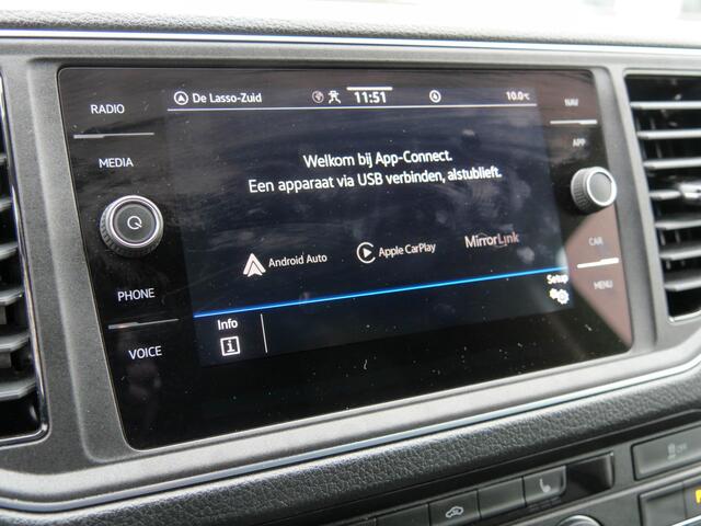 Volkswagen CRAFTER 30 2.0 TDI 140PK L3H3 Comfortline | NAVIGATIE | TREKHAAK | CAMERA |
