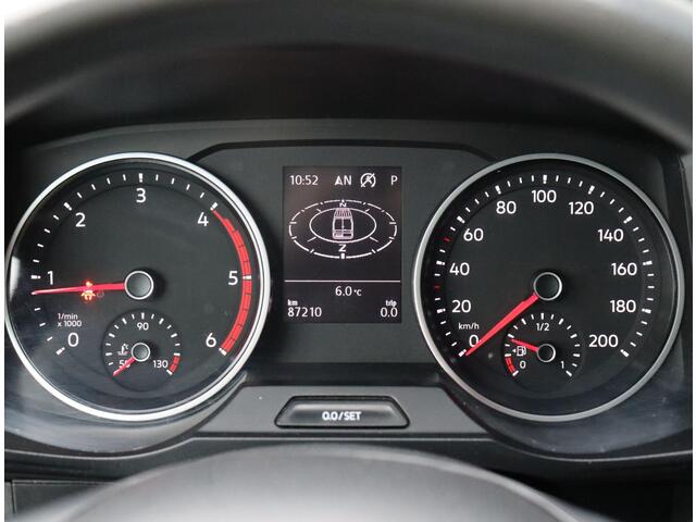 Volkswagen CRAFTER 30 2.0 TDI L3H3 Highline | Verwarmde Voorruit | Trekhaak | ACC