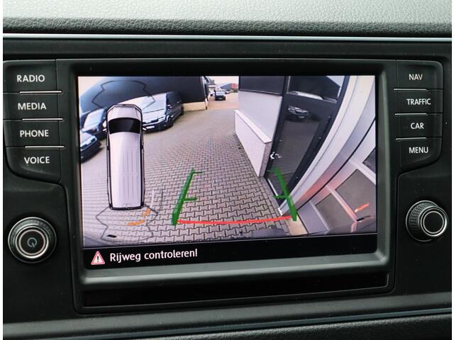 Volkswagen CRAFTER 30 2.0 TDI L3H3 Highline | Verwarmde Voorruit | Trekhaak | ACC