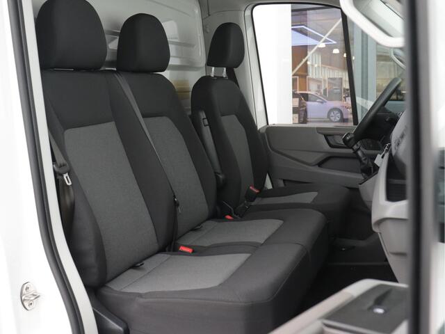 Volkswagen CRAFTER 35 2.0 TDI 140pk L4 Trendline Bakwagen | Dhollandia laadklep | Cruise control | Airco | Bijrijdersbank |