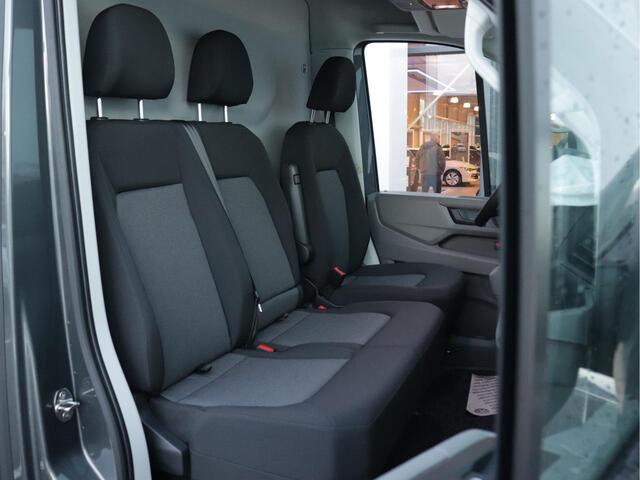 Volkswagen CRAFTER 35 2.0 TDI L3H2 Exclusive EURO VI | Park assist | Navigatie met app connect | Tekhaak | betimmering | Verlengde fabrieksgarantie t/m 16-12-2028 of 150.000km