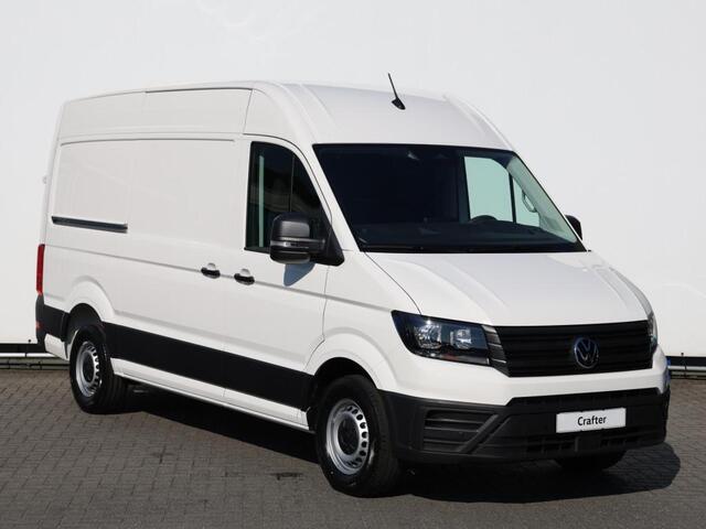 Volkswagen CRAFTER 35 2.0 TDI 164pk L3H3 RWD | 3500 kg Trekgewicht | Camera | Cruise control | Bijrijdersbank | Navigatie via app-connect |