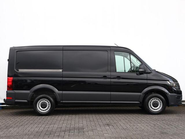 Volkswagen CRAFTER 35 2.0 TDI 164pk L3H2 RWD | 3500 kg Trekgewicht | Camera | Cruise control | Bijrijdersbank | Navigatie via app-connect |