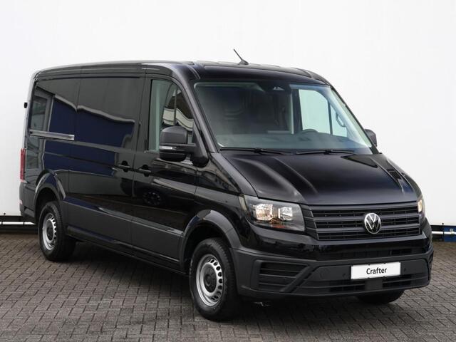 Volkswagen CRAFTER 35 2.0 TDI 164pk L3H2 RWD | 3500 kg Trekgewicht | Camera | Cruise control | Bijrijdersbank | Navigatie via app-connect |
