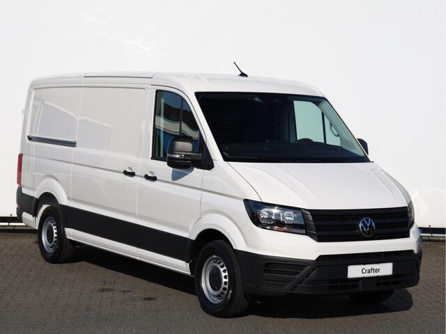 Volkswagen CRAFTER 35 2.0 TDI 164pk L3H2 RWD | 3500 kg Trekgewicht | Camera | Cruise control | Bijrijdersbank | Navigatie via app-connect |